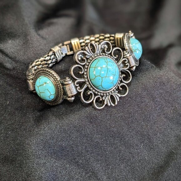 Turquoise Style Stone with Filigree Heart Detail Bracelet - Picture 3 of 6